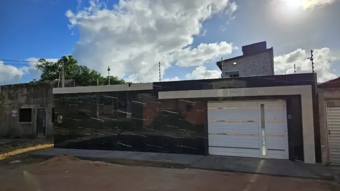 Casa à venda em rua pública, RIACHO DOCE, Maceió, AL