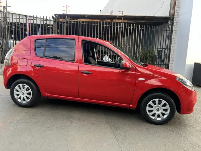Renault Sandero Expression Hi-flex 1.0 16V 5P 2013
