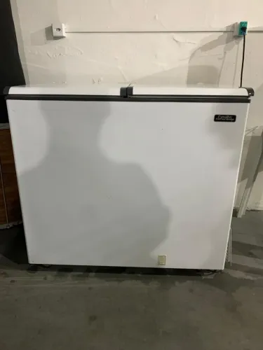 Vendo freezer gelo seco 