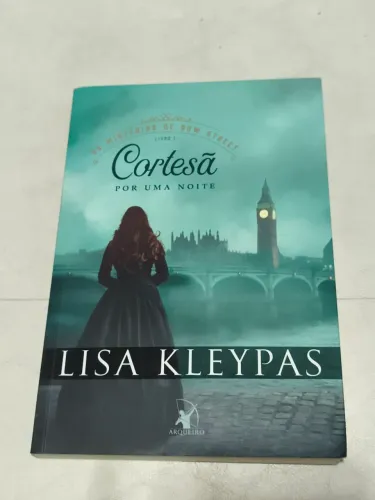 Livro Cortesa por uma noite