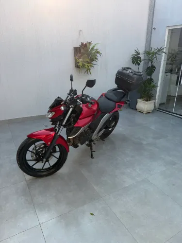 Fazer 250
