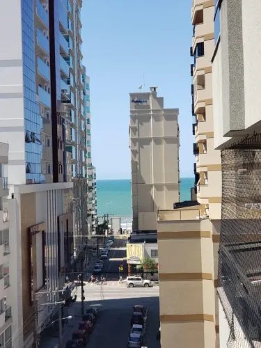 Locação Anual apto com localização privilegiada