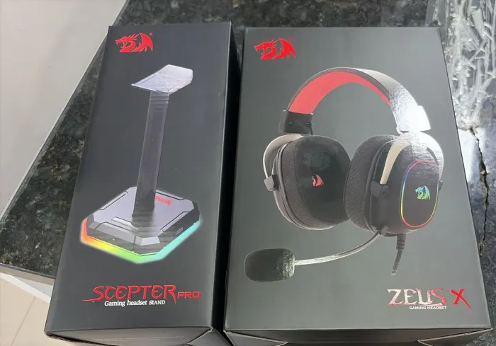 Kit Gamer Redragon Completo - Headset Zeus X + Mochila + Suporte RGB