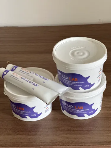 Kit de silicone de condensação para laboratório