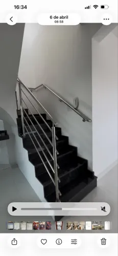 Guarda corpo com corrimão inox