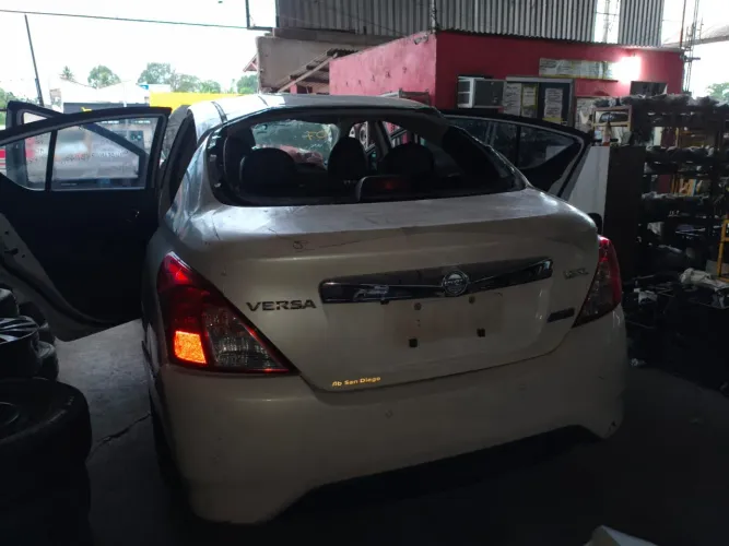 VENDO PEÇAS VERSA 1.6 16V AUTOMÁTICO 2017 - COM NOTA FISCAL