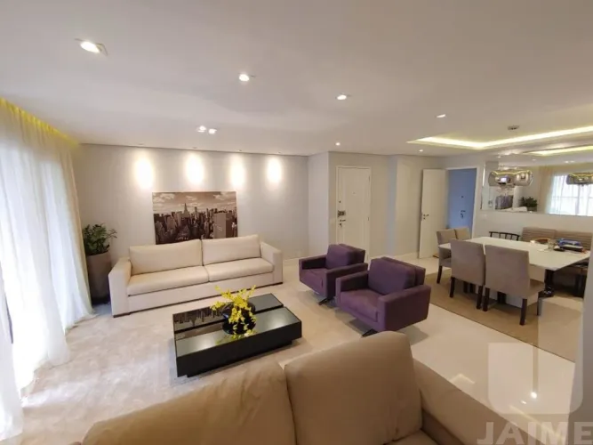 Apartamento reformado, em ótima localização em Perdizes!!!