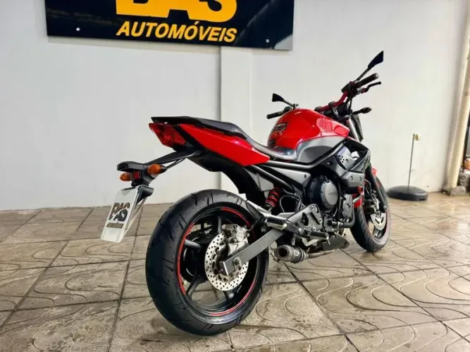 Yamaha XJ6 N 2011 600cc 4 cilindros, placa i, excelente estado