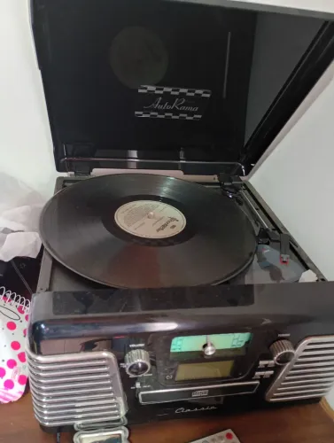 Toca discos estilo retrô multifuncional