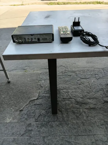 Conversor para TV Intelbras com controle remoto