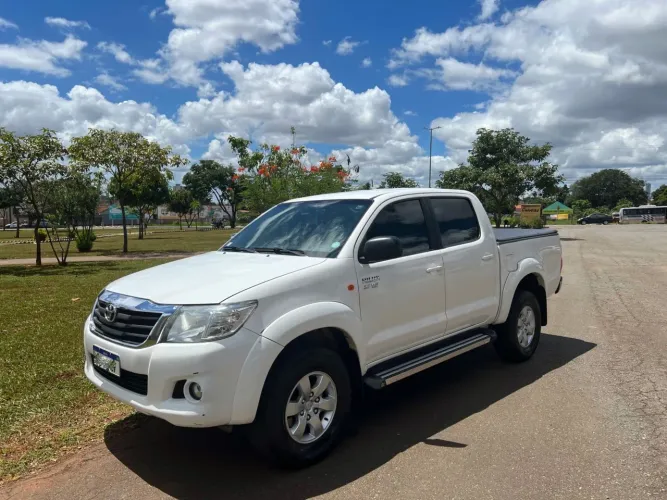 Toyota Hilux CD SR 4X2 2.7 16v/2.7 Flex Aut. 2015