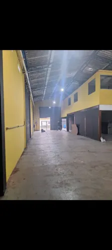 Galpão (250m2) para locação centro de Poá (em frente praça dos eventos) ótima localização