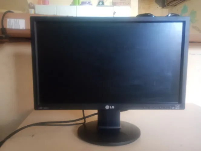 Monitor LG Flatron 19EB13T-B 