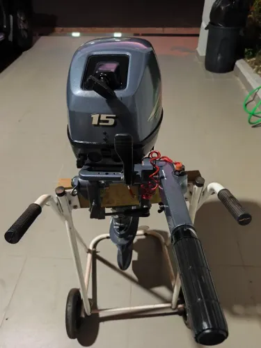 Motor de popa 15hp Yamaha 2013