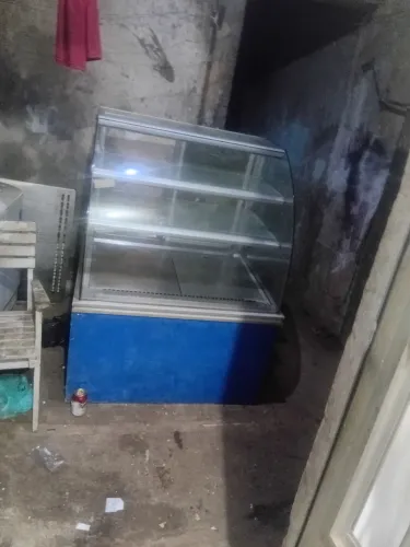 Expositor refrigerador galopa 220 voltes 1800 reais tel *69