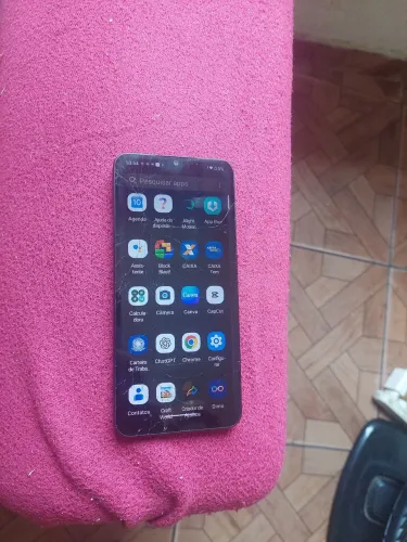 Moto e 13 de 128 gigas quebra galho.