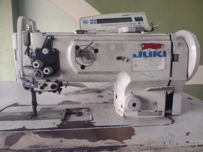Maquina de costura industrial Juki