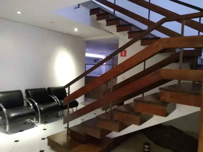 Imóvel comercial com 513 metros quadrados com 10 quartos em Jardim Everest - São Paulo - S