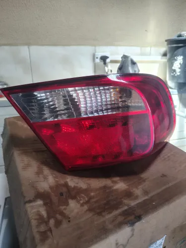 Lanterna traseira VW gol lado esquerdo ( estado nova ) original valeo