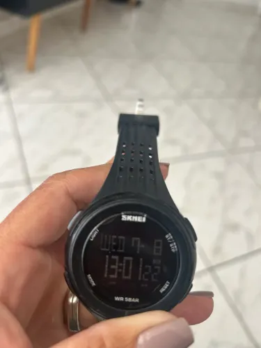 Relógio Digital SKMEI Sport - Black (Resistente à Água 5 ATM)