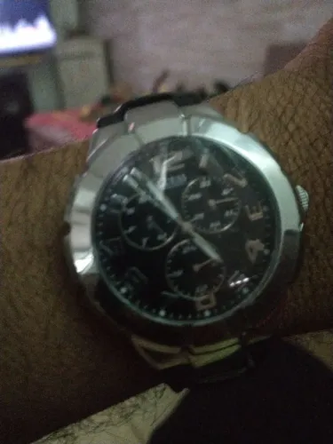 Vendo relógio da guess original em bom estado