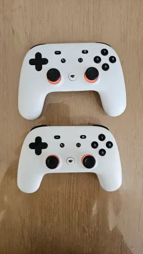 Google Stadia Premiere Edition Clearly White