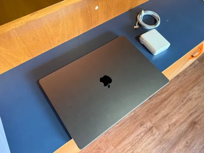 MacBook Pro 16 polegadas M1 - 16GB RAM - 512GB SSD | Pouquíssimo uso | NF