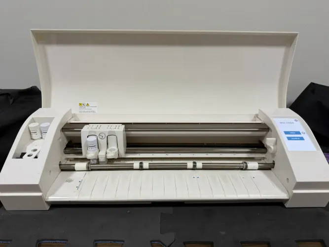 Silhouette Cameo 3