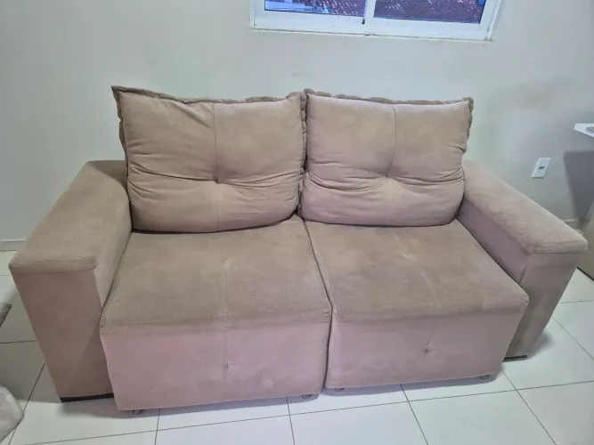 Sofá 2 lugares conservado