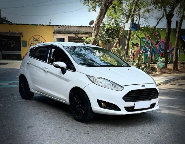 Ford Fiesta Tit./tit.plus 1.6 16V Flex Aut. 2015