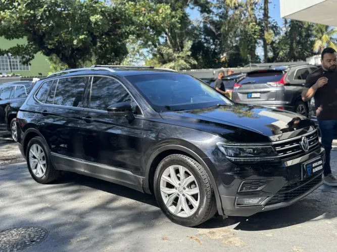 Volkswagen Tiguan Allspac Comf 250 TSI 1.4 Flex 2018
