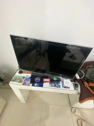 TV Samsung 32? + Aparelho para Transformar em Smart TV