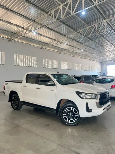 Toyota Hilux CD SRV 4X4 2.8 TDI Diesel Aut. 2022
