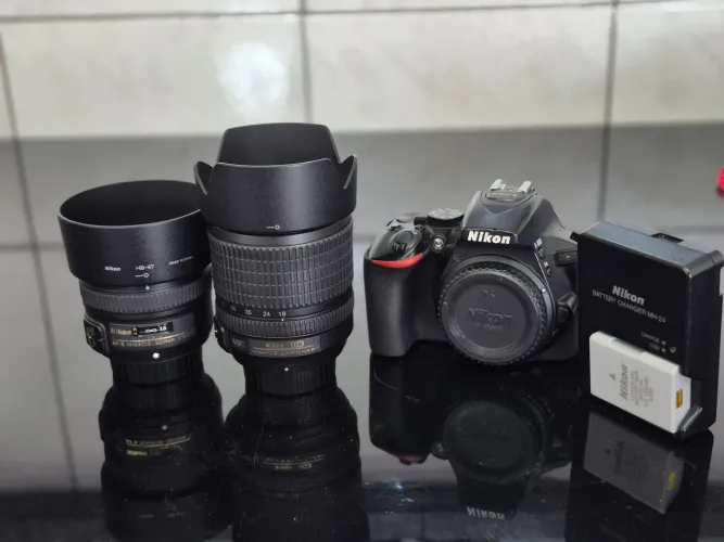 D5600 + 18-105mm + 50mm 