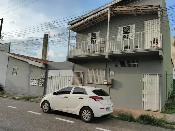 CONDOMÍNIO À VENDA