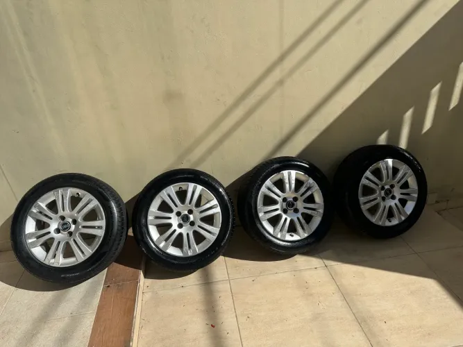 4 rodas com pneus aro 16 para carros Fiat 4x98