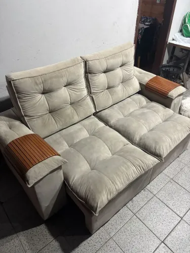 Sofá Retrátil e Reclinável