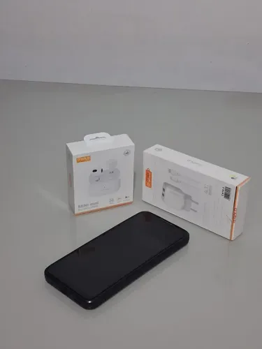 Motorola G20 128G - Capinha + acessórios.