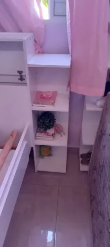Cama de solteiro com bau