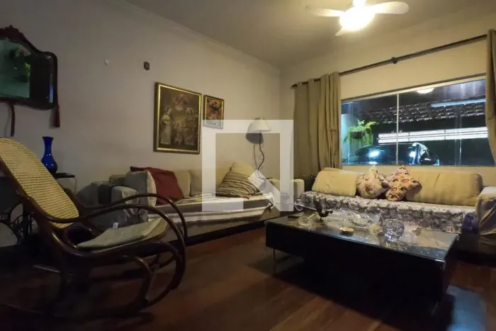 Casa à Venda - Vila Sônia, 3 Quartos, 240 m2