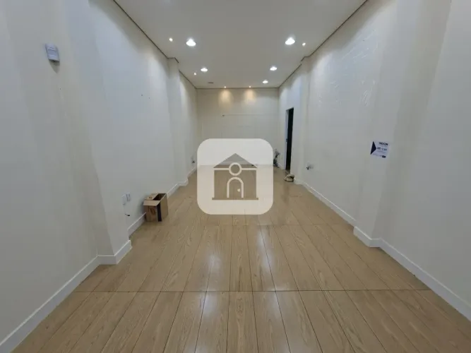 Loja comercial para locação no bairro Luizote de Freitas