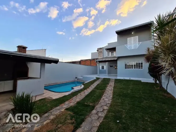 cASA COM QUINTAL E PISCINA, VANIA MARIA