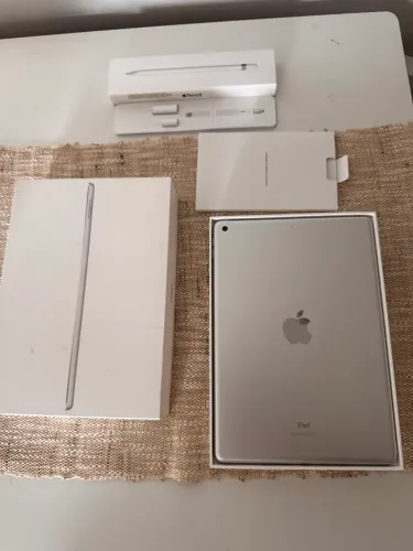 iPad 9  