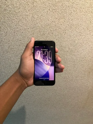 IPHONE SE 2020 PRETO