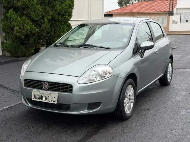 Fiat Punto Attractive 1.4 Fire Flex 8V 5P 2011