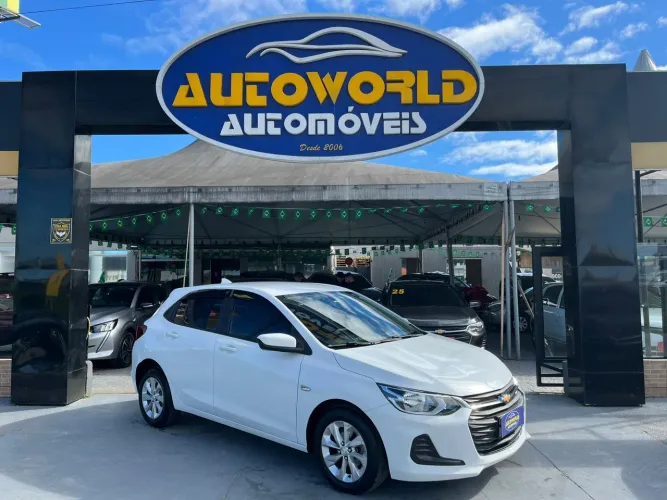 Chevrolet Onix Plus LT 1.0 12V Flex Mec. 4P 2022