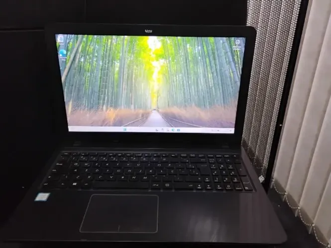 Notebook AsusX5401 i3 6° 8gb ram SSD 128