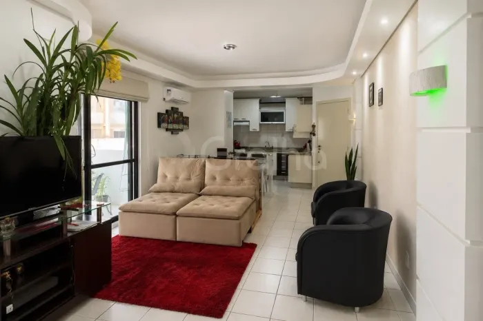 Apartamento para Venda em Florianópolis, Canto, 2 dormitórios, 1 suíte, 2 banheiros, 2 vag