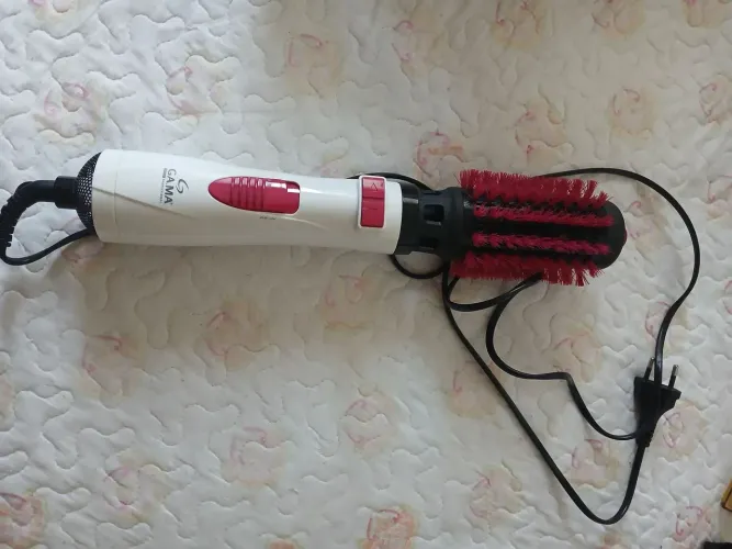 Vendo escova secadora de cabelo