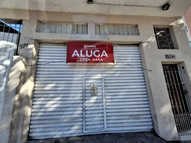 Salão comercial com 2 banheiros